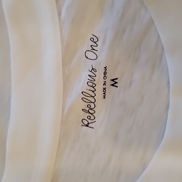Bundle Rebellious One Tshirts Tank Tops Casual Collection Size Medium - Picture 8 of 9